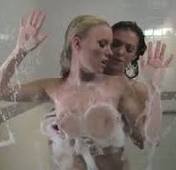 pigesex under bruseren